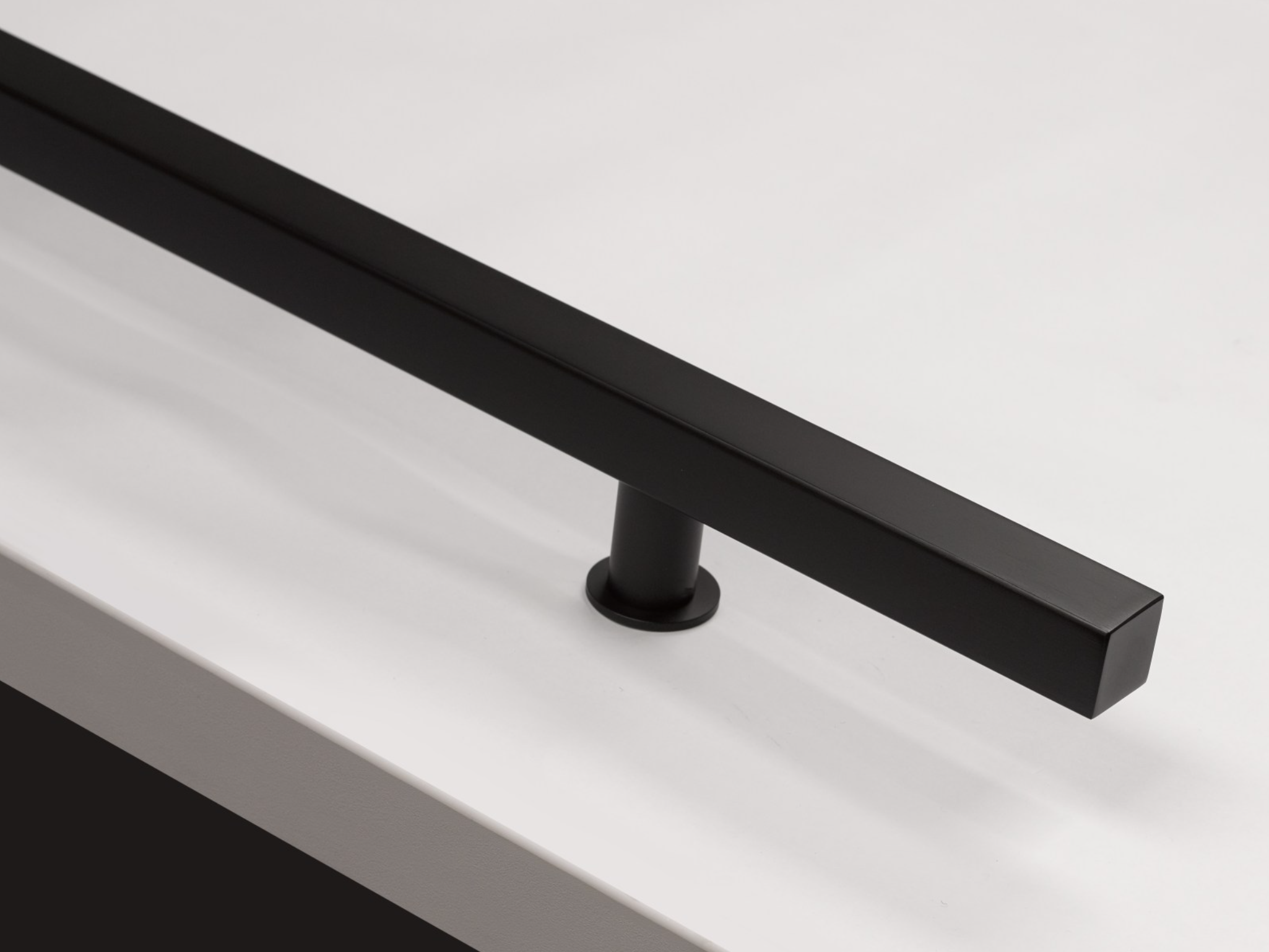 Door Pull T-Bar Handle in Matte Black | Hardware for Exterior and Barn Doors