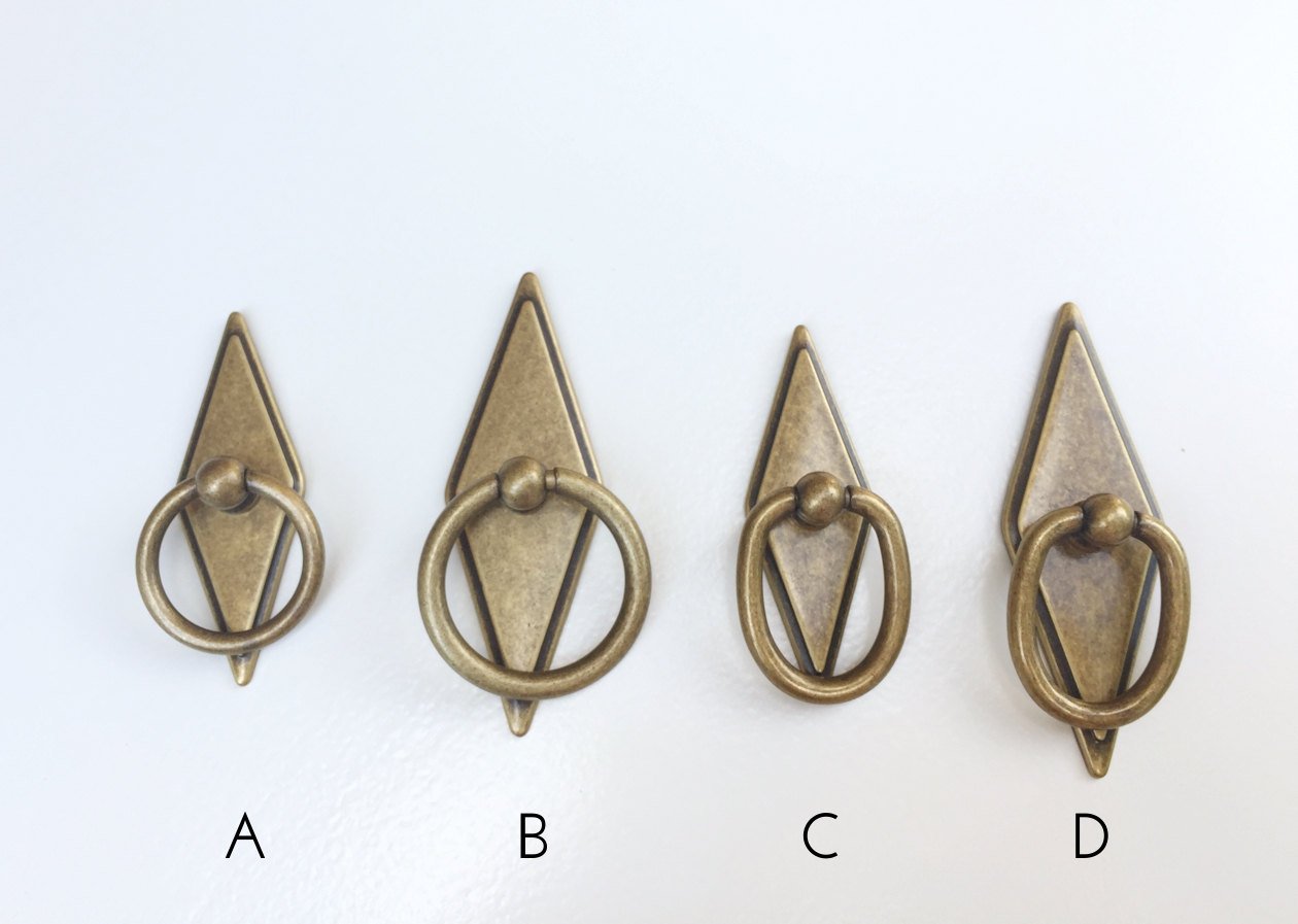 Rhombus "Ella" Antique Bronze Ring Drawer Pulls with Backplate | Pulls