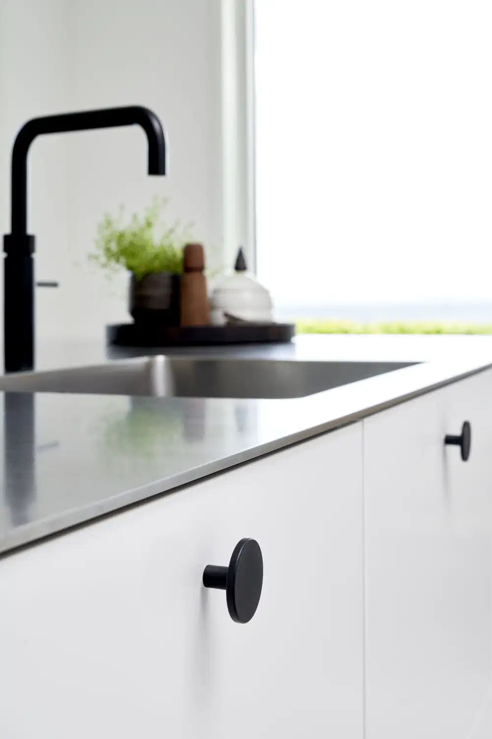 Dyed Black "Plato" Cabinet Knob and Drawer Pull