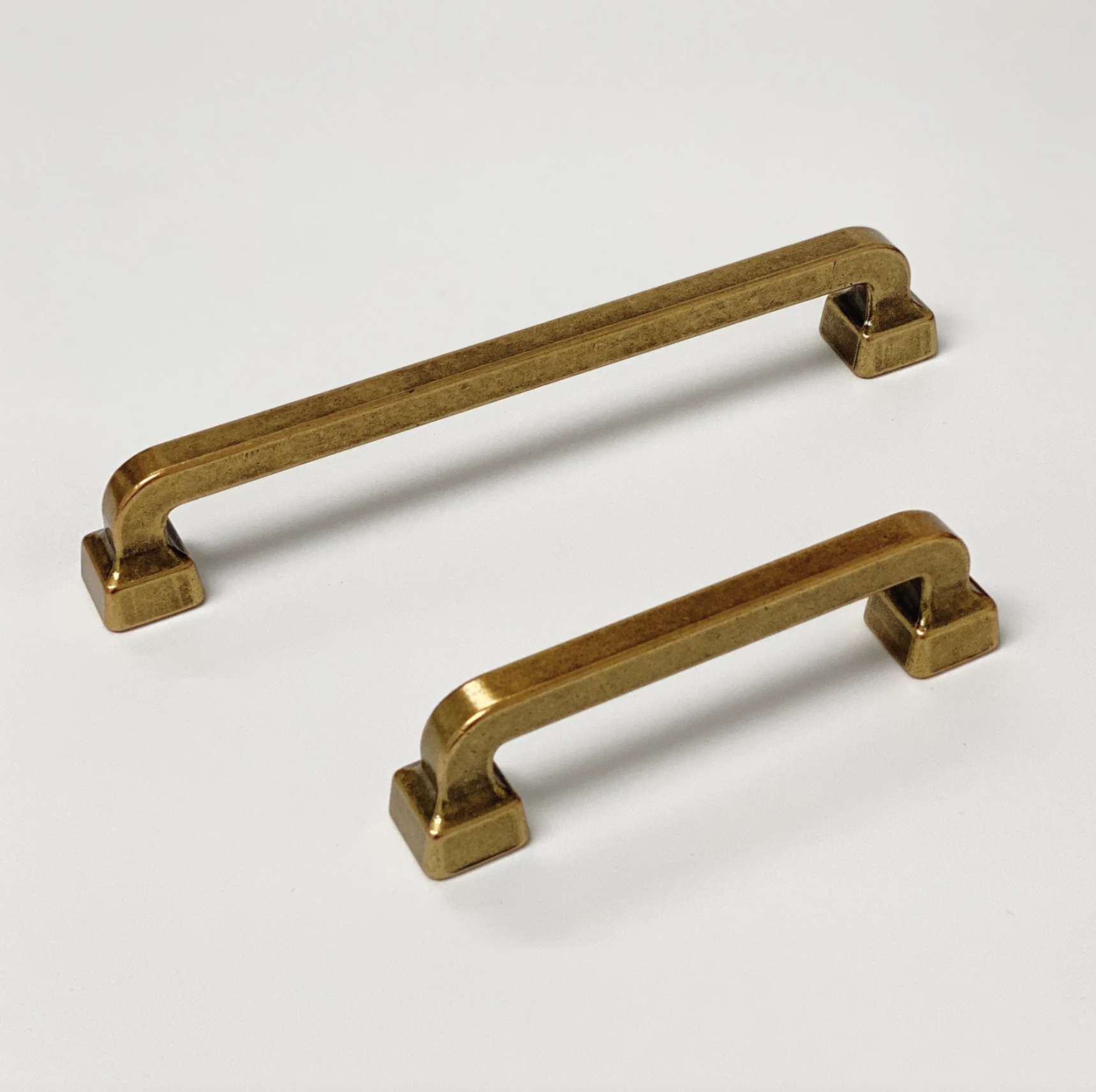 Mission Drawer Pull "Capri" in Antique Brass - Brass Cabinet Hardware | Pulls