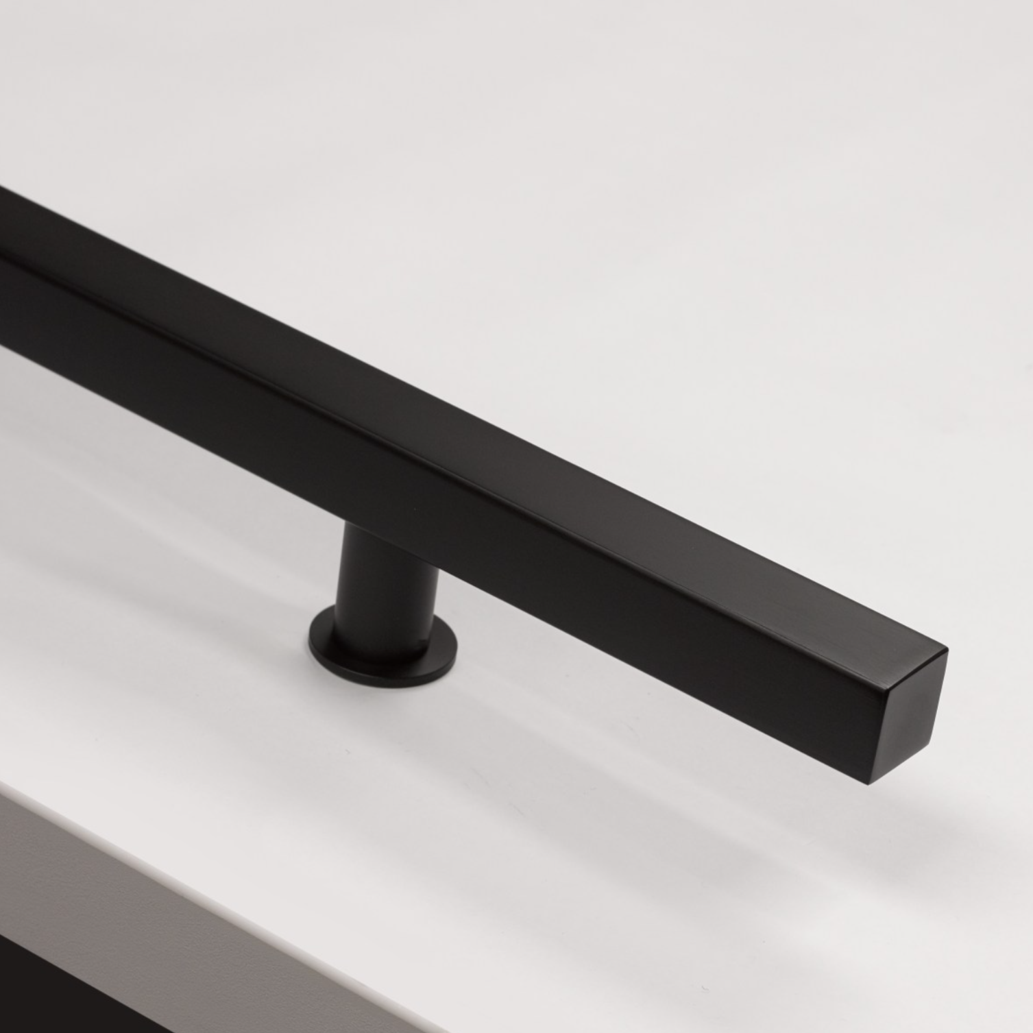 Door Pull T-Bar Handle in Matte Black | Hardware for Exterior and Barn Doors