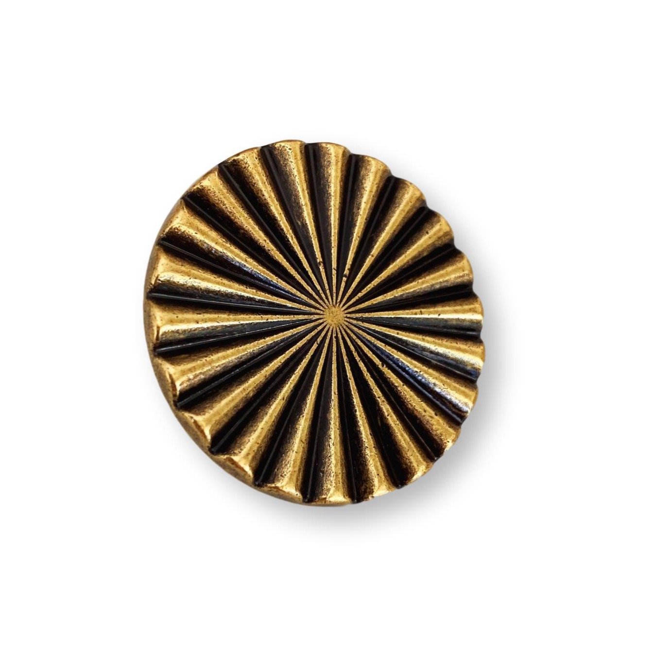 Reeded Antique Brass "Daisy" Round Cabinet Knob | Pulls